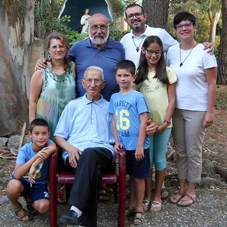 L'équipe apostolica di VIlla La Nuza al completo