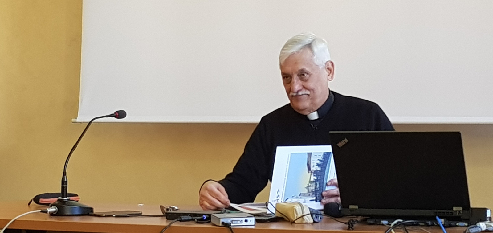 Padre Sosa presenta le preferenze apostoliche universali